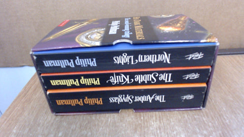 Philip Pullman — coffret de 3 exemplaires, format moyen (millimètres)
