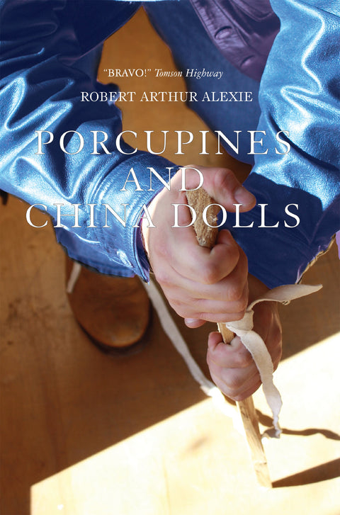 Porcs-épics et poupées en porcelaine