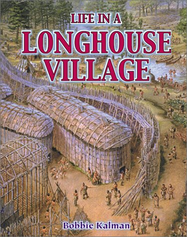 La vie dans un village de maisons longues