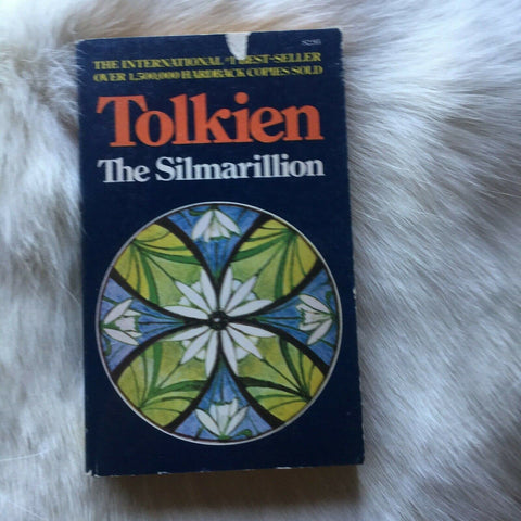 Le Silmarillion